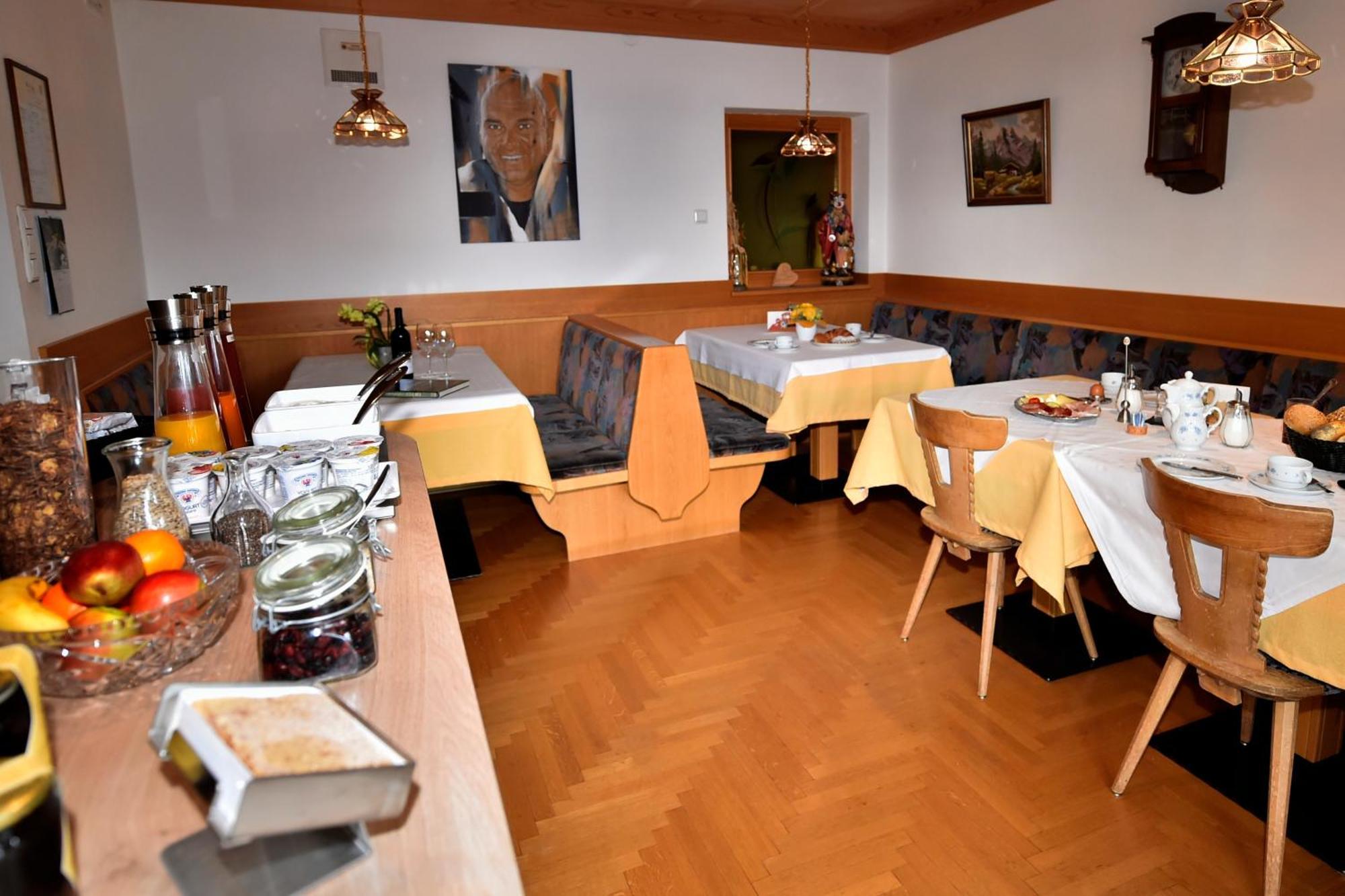 Hotel Garni Sonneck Laion Esterno foto
