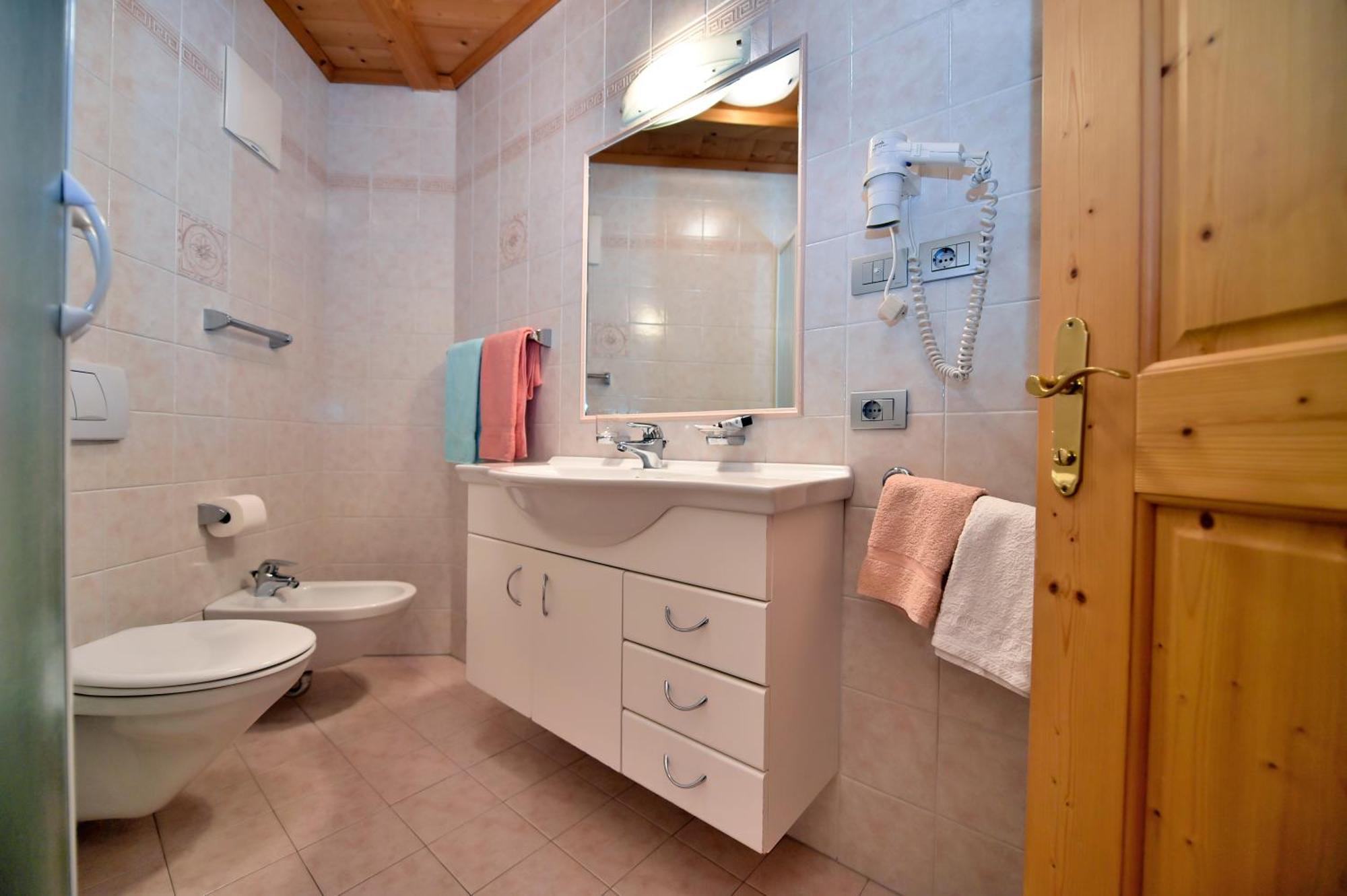 Hotel Garni Sonneck Laion Esterno foto